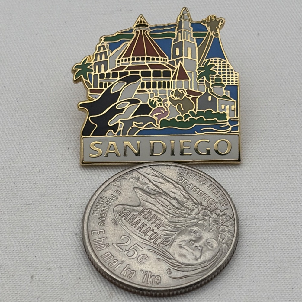 San Diego California Orcas Cityscape Dolphin Flamingo Lapel Hat Pin - Picture 2 of 3